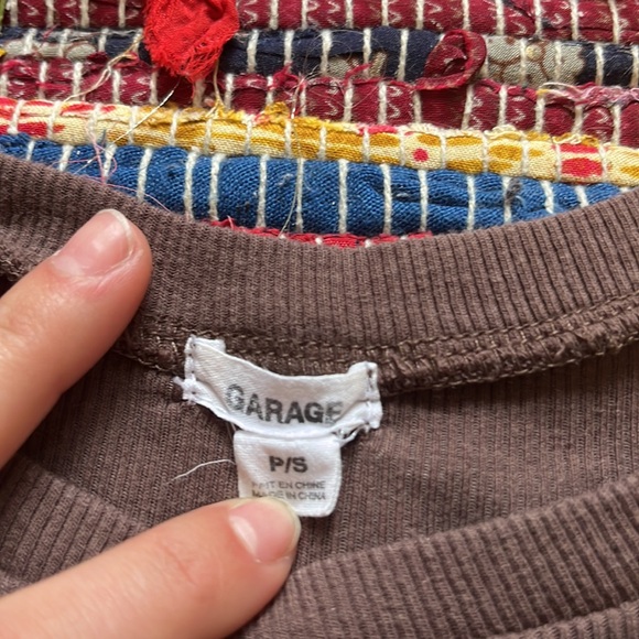 GARAGE light brown long-sleeve cropped tee - Picture 2 of 3